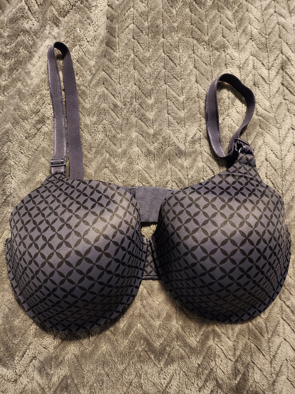Warner's Gray Geometric Full Coverage Bra
